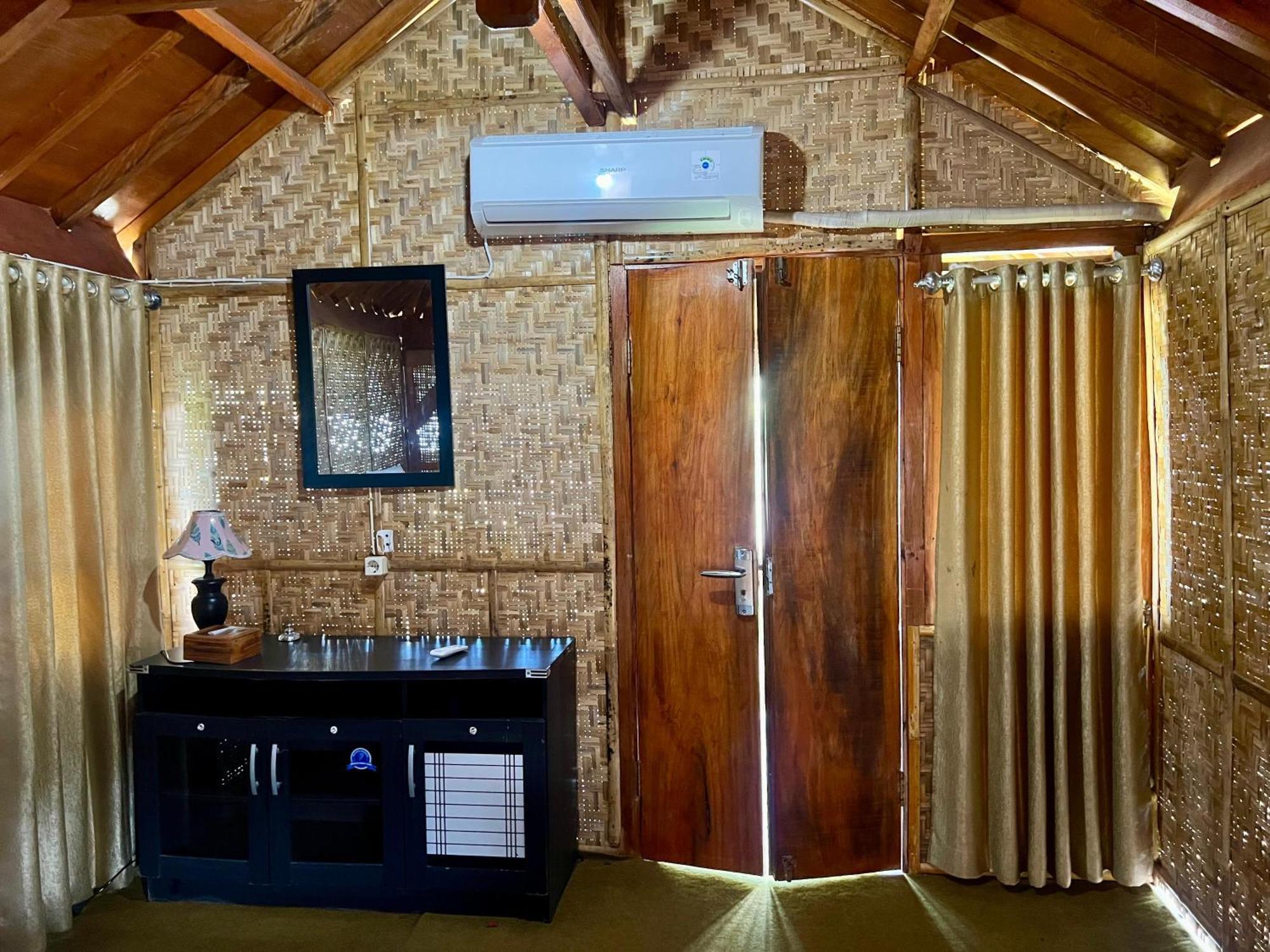 Bello Bungalow Batukliang Eksteriør billede